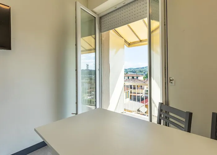3 Bedroom Cozy In Scandicci
