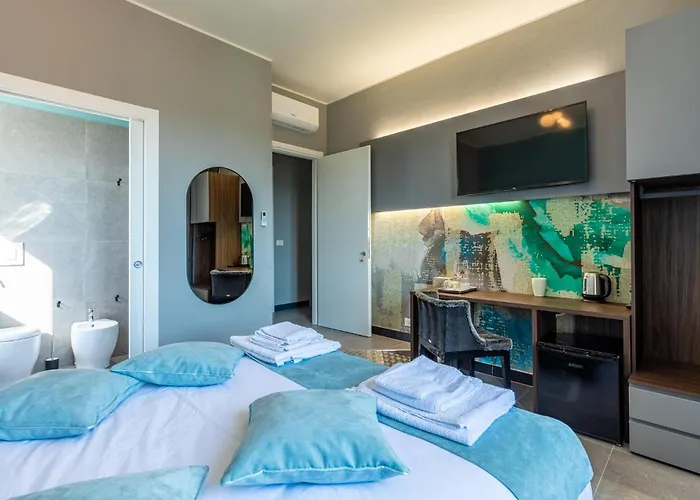 3 Bedroom Cozy In Appartement Scandicci