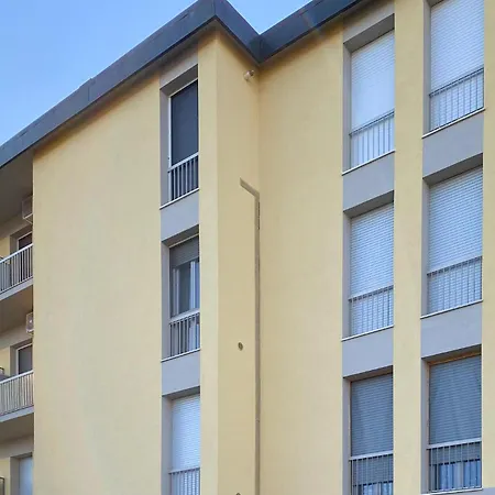Apartment 3 Bedroom Cozy In